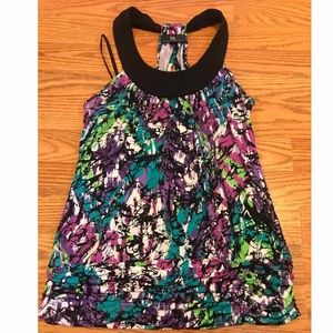 ✨3/$12✨ Multicolored fun top!